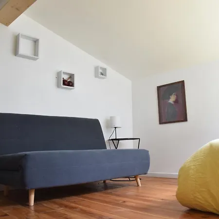 Maison De *